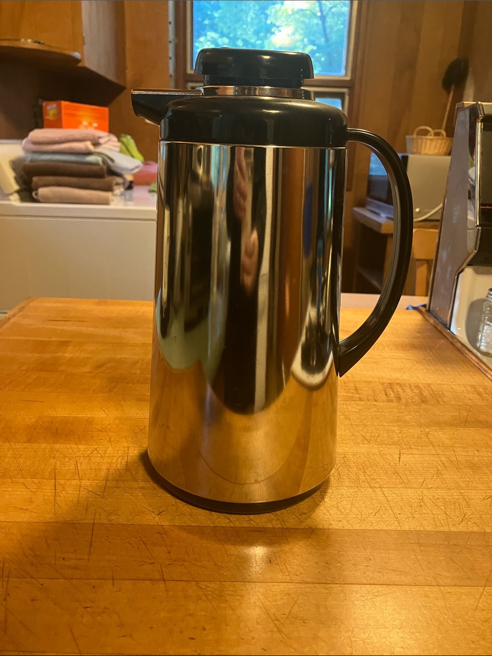 Stainless Steel Thermal Insulated Carafe - Black Handle & Lid